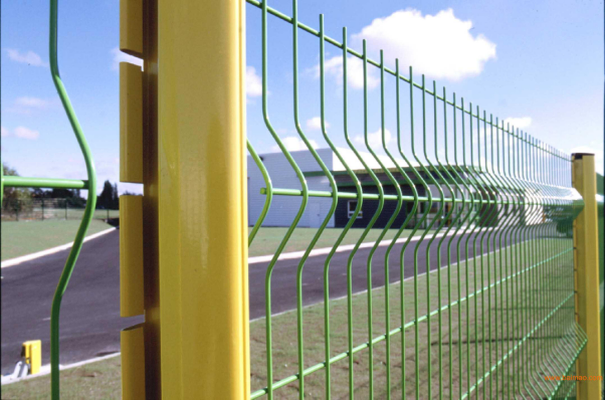  The buying method for wire mesh fence