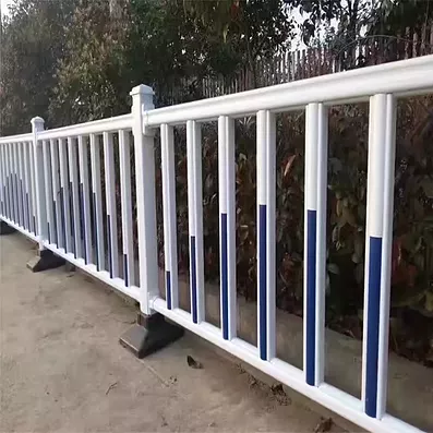 Safety protection in fence construction process