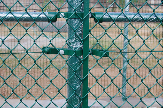  Brief discussion of the chain link fence