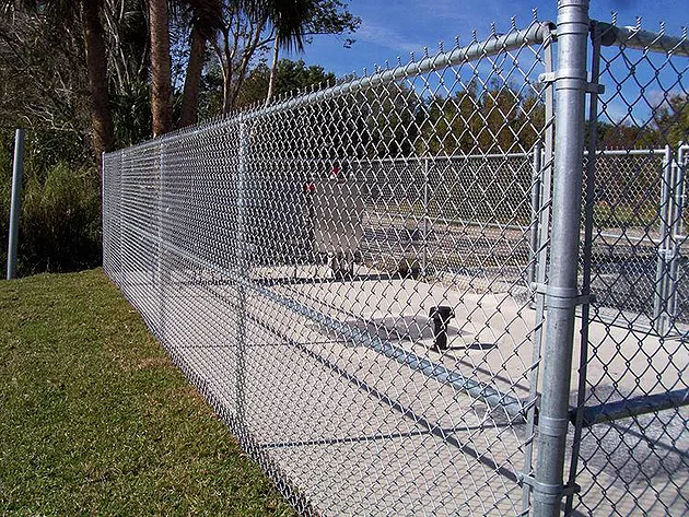 The Characteristics Of The Chain Link Fence