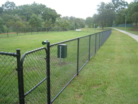 How to build chain link fence