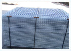 Provide you with the best quality welded wire mesh fence panels