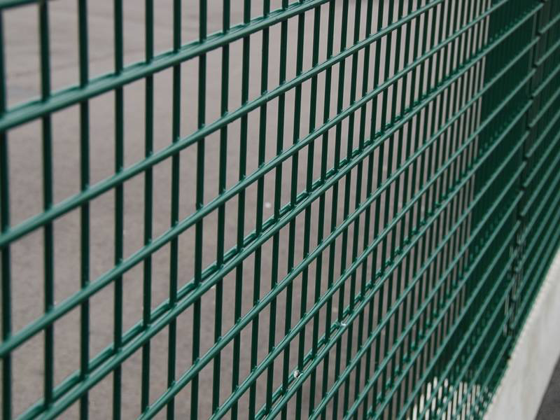 welded mesh fence prices? where can buy it?