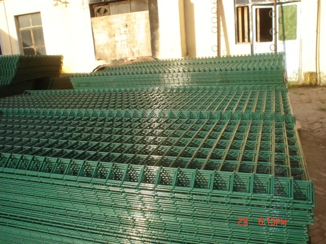 Characteristics and classification of welded mesh fence