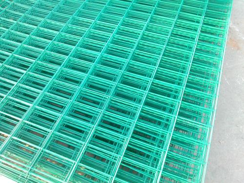 The wire drawing welded mesh fence