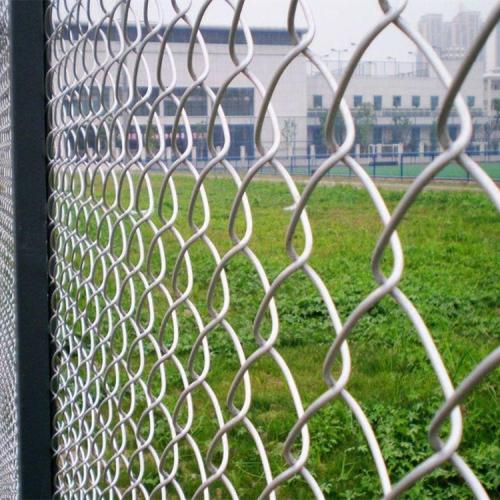 Chain link fence Use, Advantages