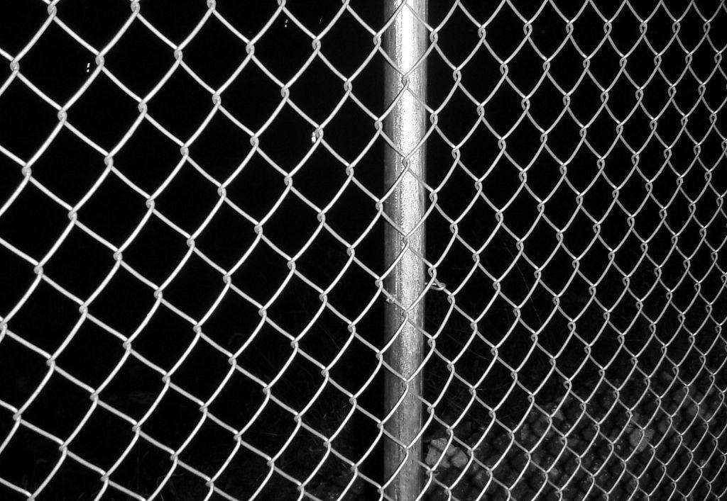 Chain link fence fence use