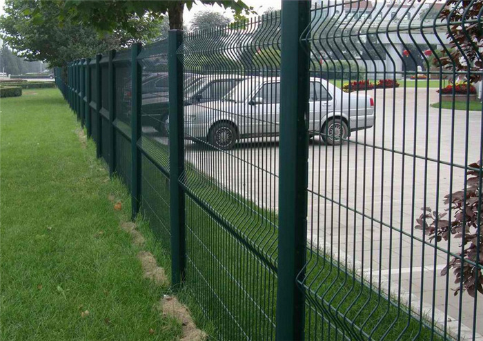 triangle fence mesh installation and fixing method