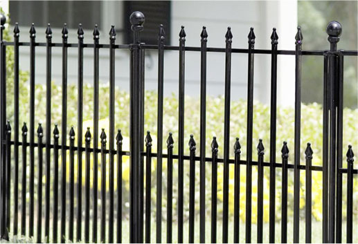 Precautions for the installation of galvanized fences mesh in the community?