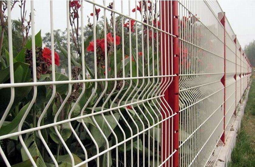 Specifications and Features of Triangle Bent Fence