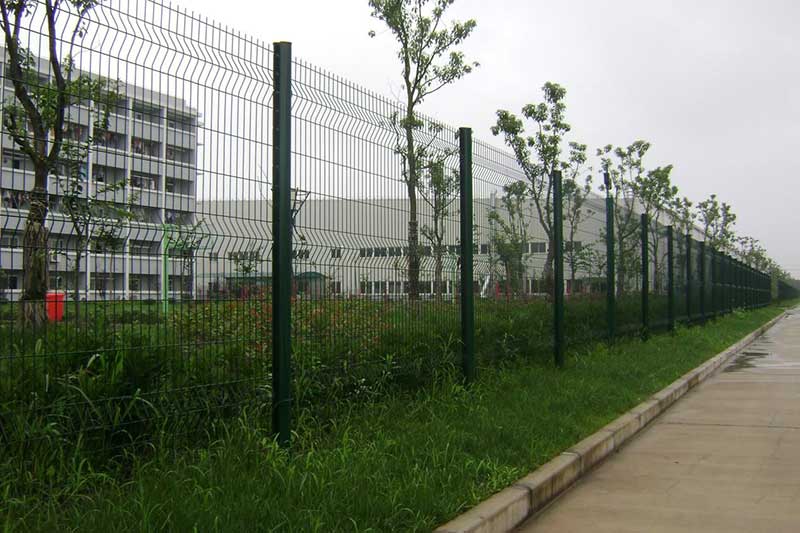 The surface treatment of the peach post fence