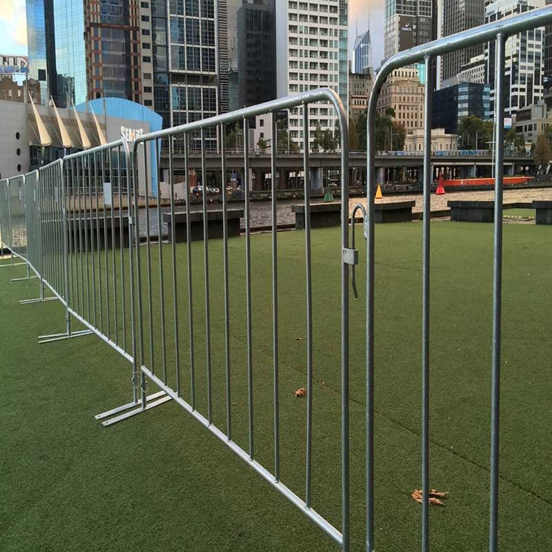 The crowd control barrier fence professional factory