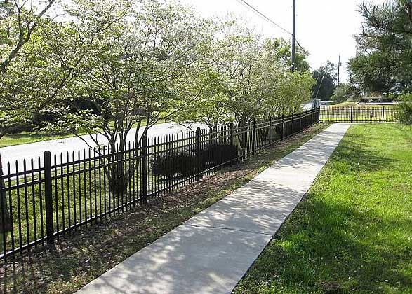  Features of square tube fence