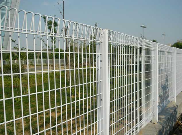 Roll Top mesh fence is also called BRC fence