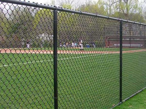 The production of the chain link fence