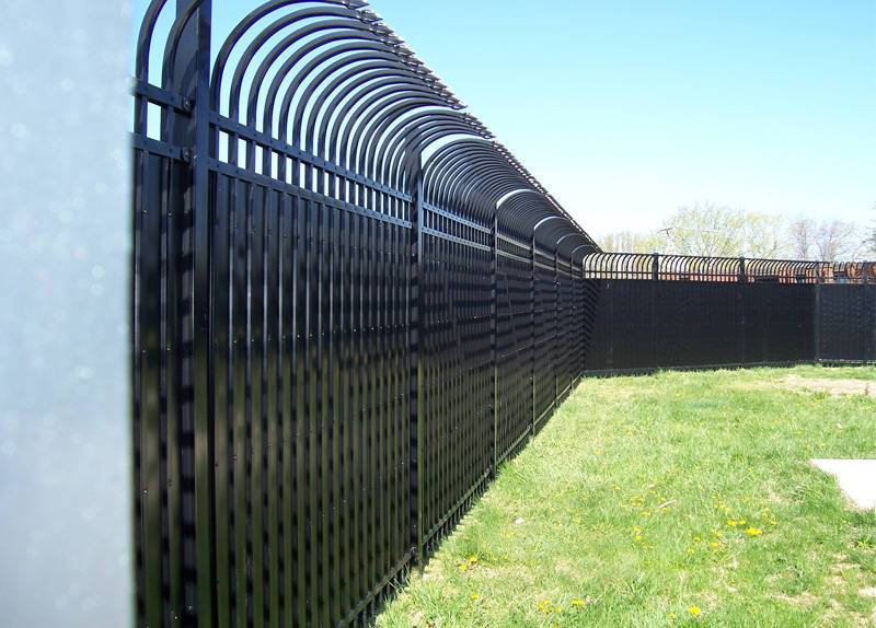 Surface Technology Characteristics of Aluminum Art Guardrail in Villas