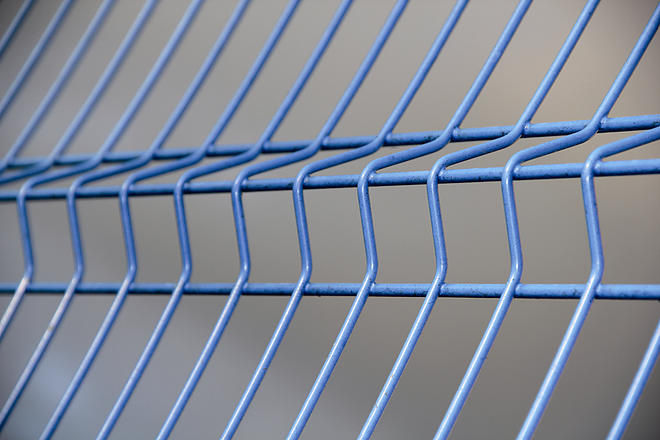 Welded metal mesh is a versatile material, welded mesh fence of linkland