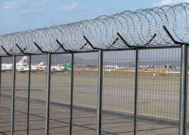 Airport fencing all have a range of advantages, from affordability to low maintenance requirements