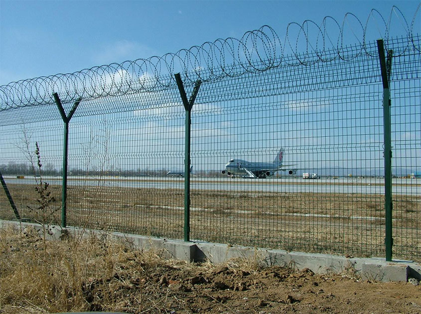 Airport Security Fences: Uncompromising Protection for High-Risk Areas