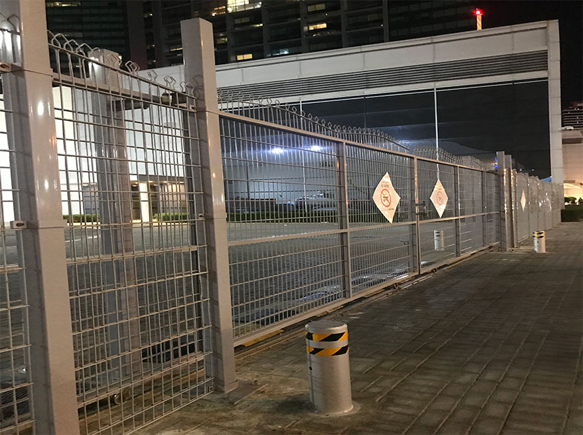 Double Wire Mesh Fence: Uncompromising Security with Double the Strength - Double Wire Mesh Fence