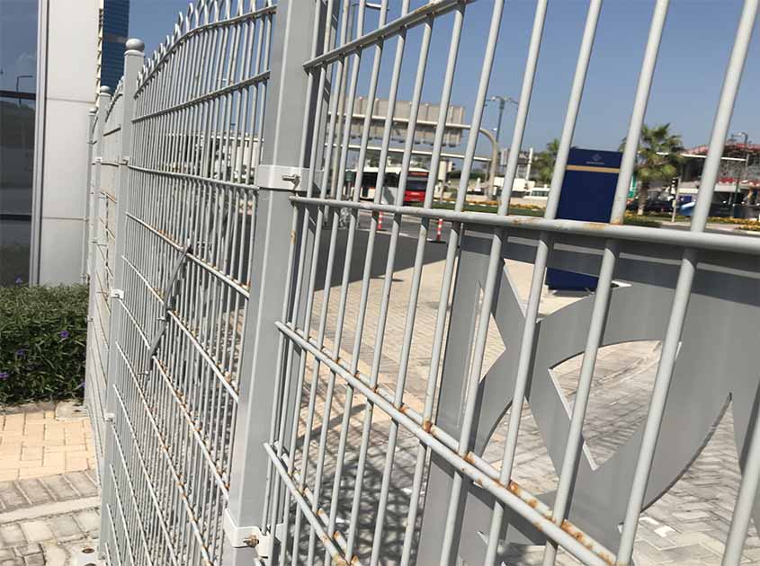 Double Wire Mesh Fence: Creating a Secure Boundary with Durability and Style