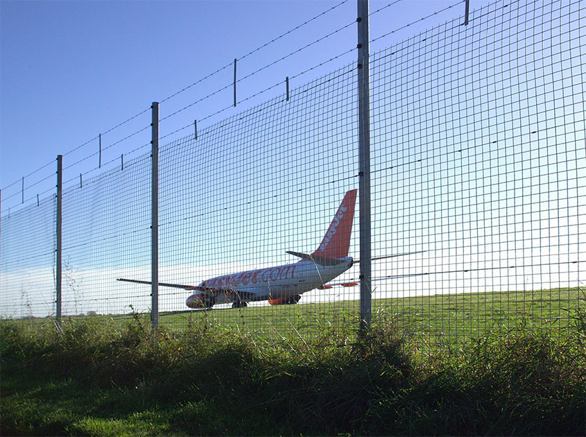 Airport Fence: Enhancing Security and Safety Above Ground