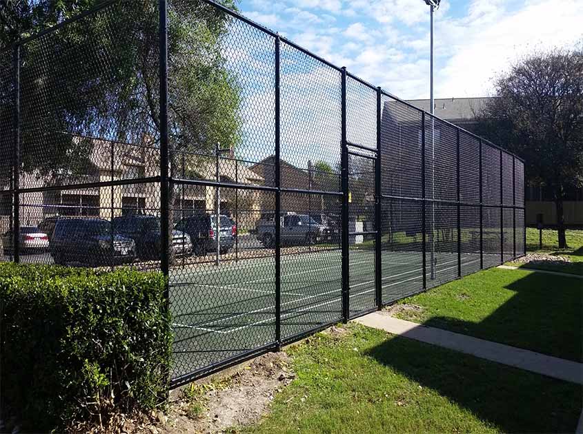 Chain Link Fence: A Classic Choice for Airport Perimeters