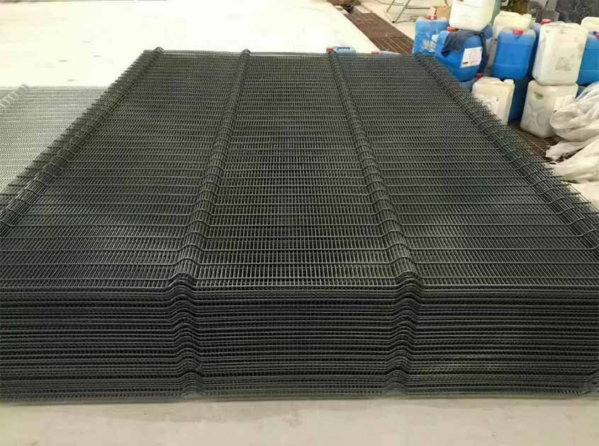 Welded Wire Mesh Fence: The Ultimate Shield for Airport Security