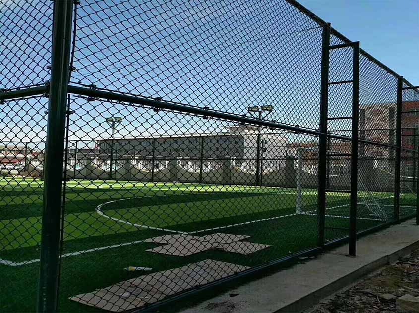 Combining Strength and Style: Integrating Chain Link and Welded Wire Mesh Fences in Airport Perimeters