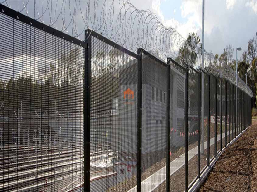 Beyond the Obvious: The Lesser-Known Functions of Airport Fence