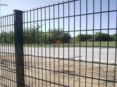 Understanding the Materials Used in Double Wire Mesh fence - Assessing Quality