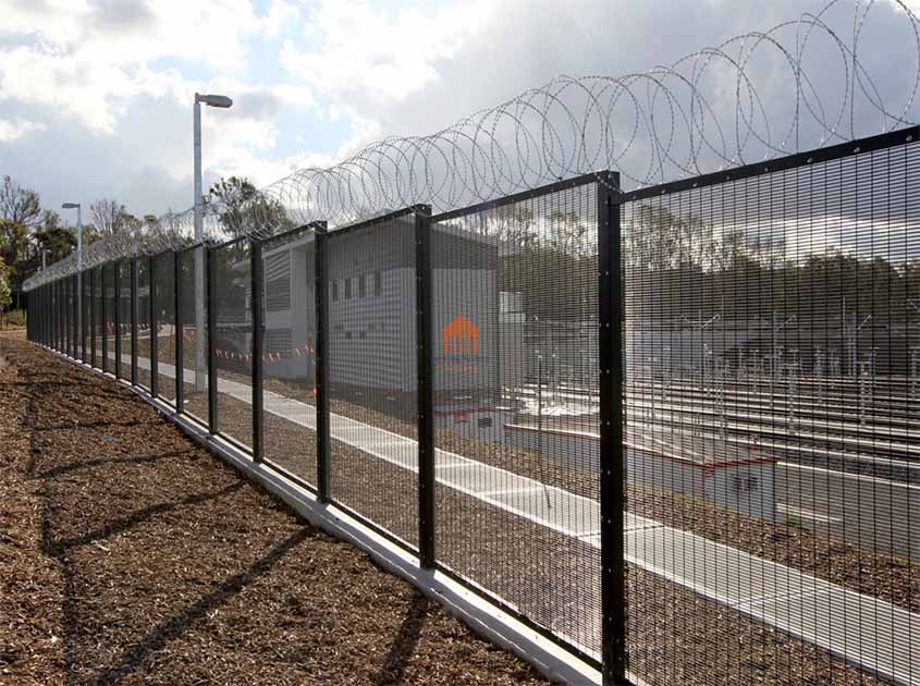 Understanding the Materials Used in 358 Security fence