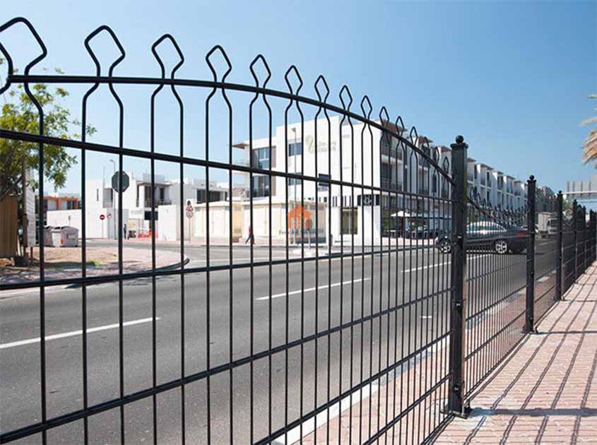 Double Wire Fencing vs. Welded Mesh Fence: Which Offers the Best Anti-Climbing Features