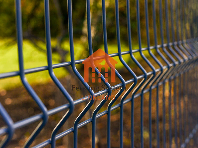 3D fence - A Look at Its Durability in Harsh Weather Conditions