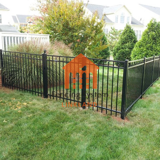 Explain in detail the construction procedures and specifications of the Steel Picket Fence net