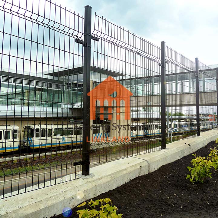 Explore the benefits of 3D fence systems for enhanced safety