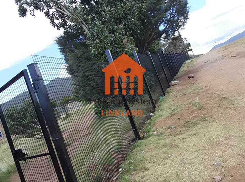 Welded wire mesh fence - - Lesotho