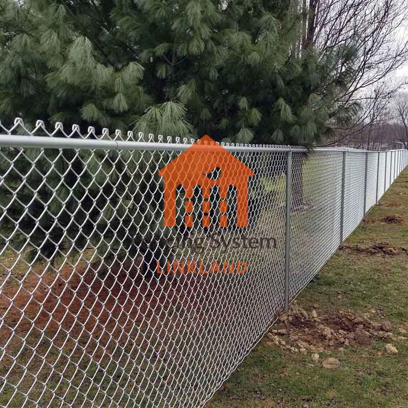 The perfect combination of safety and beauty: Diamond Mesh Fence