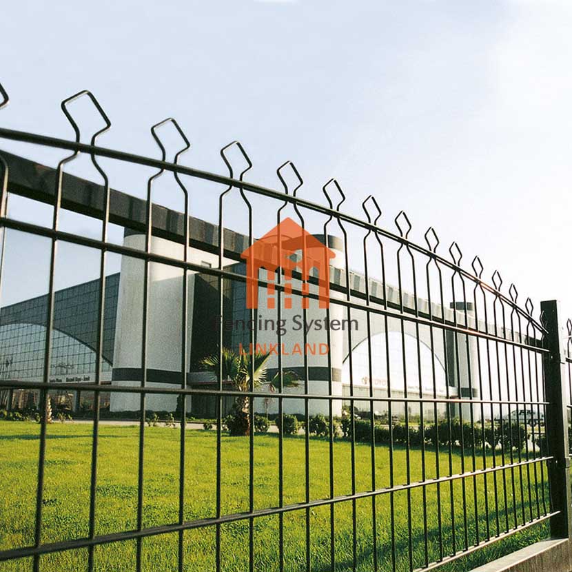 Comparison between Double wire mesh fence and other fence mesh