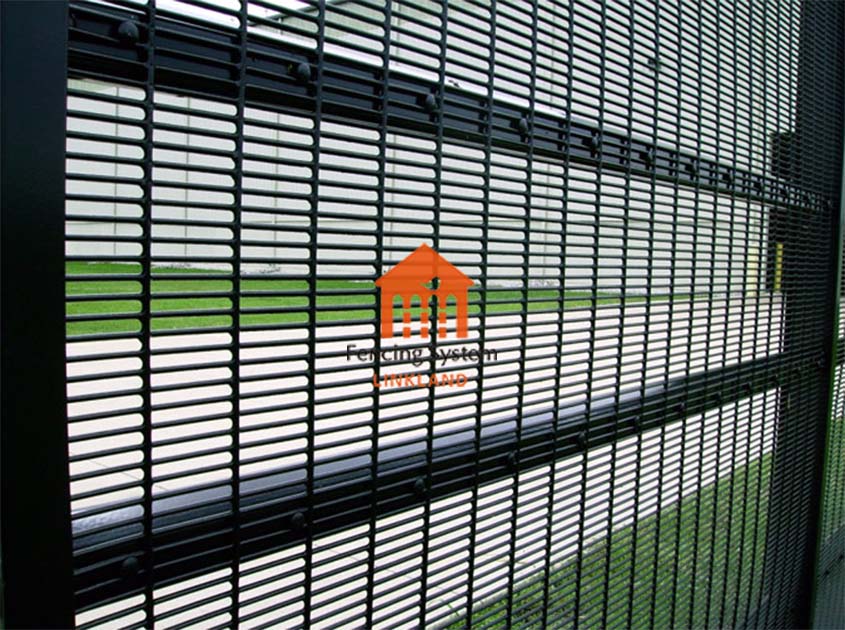 Environmental Considerations in the Construction of Fence for prison