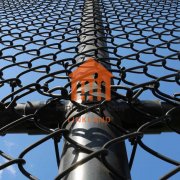 Exploring the Benefits of Galvanized Diamond Mesh Fence in Outdoor Environments