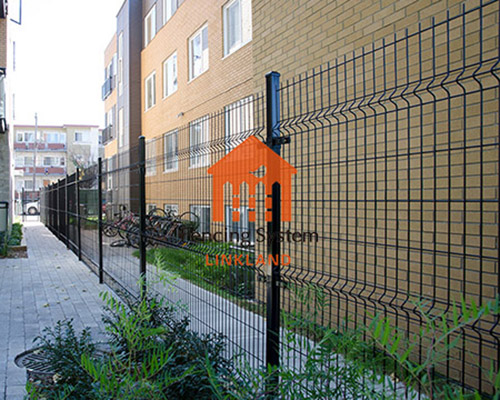 A Guide to Wrought Iron Fence Designs