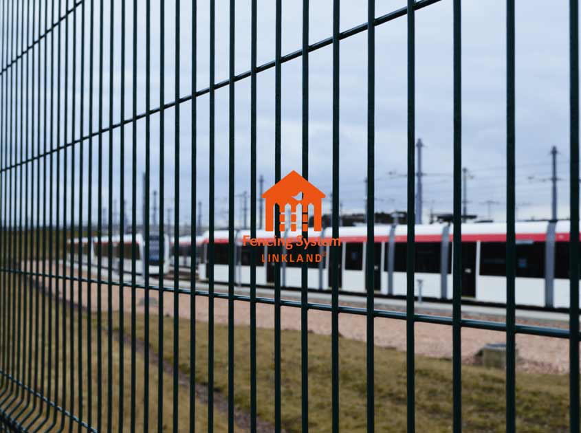 What are the types of welded wire mesh fences?