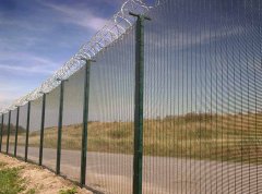 Welded mesh fence: comprehensive analysis and application