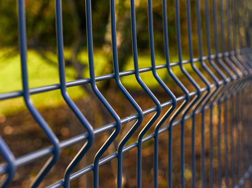 Welded mesh fence panel: technological innovation and sustainable development